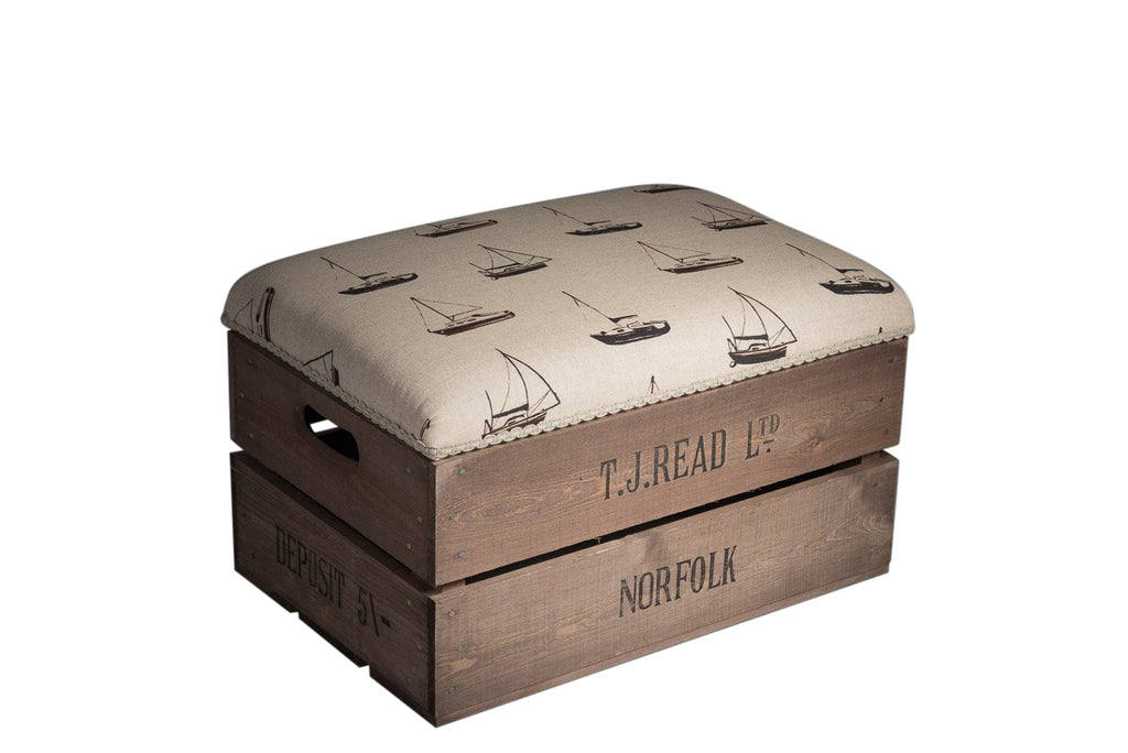 Sailing boats footstool