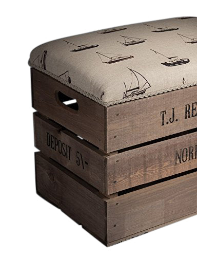 Sailing boats storage bench